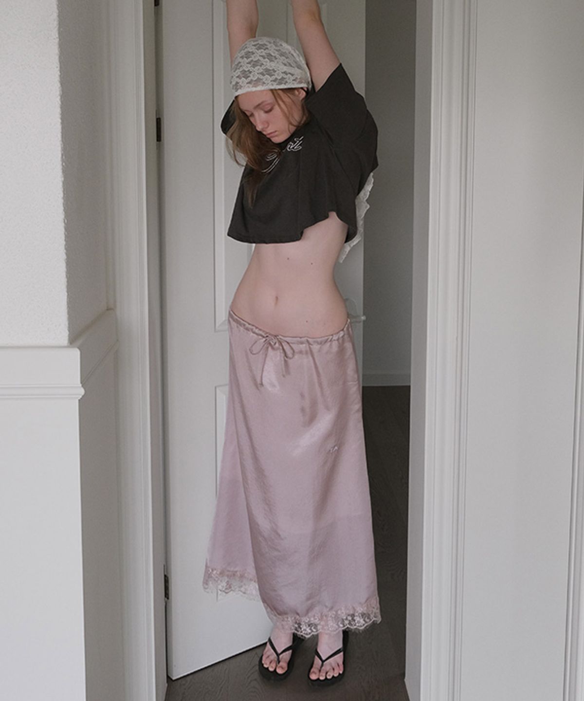 타버트(TARVERT) Bella Satin Long Skirt - Pale Pink
