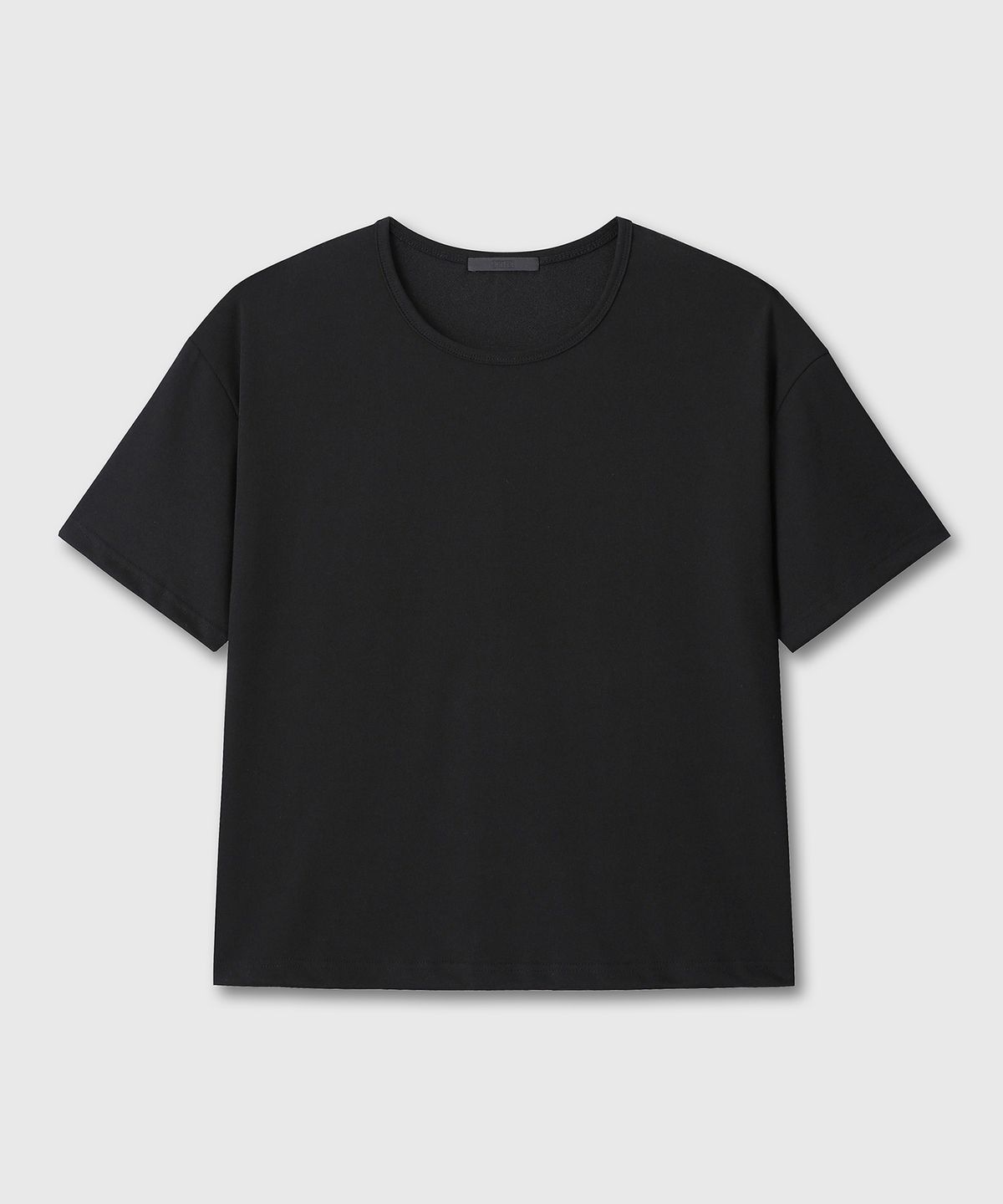 다이브인(DIVEIN) UNIFORM SEMI CROP U NECK T-SHIRTS (BLACK)