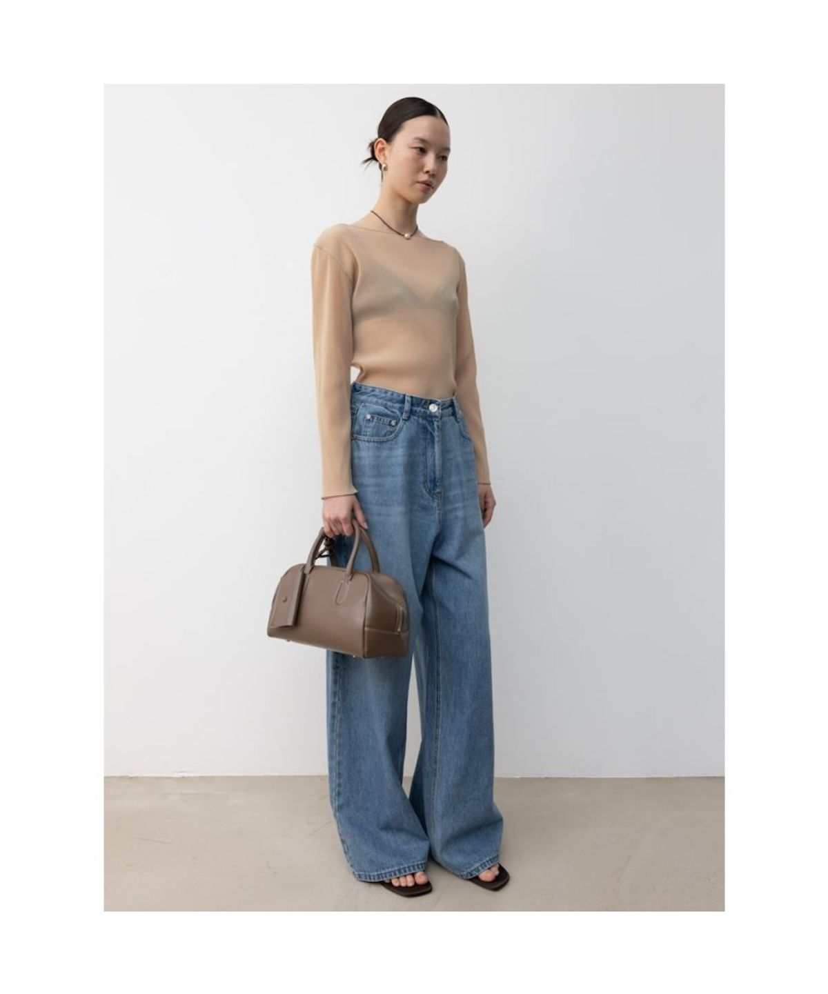 디애퍼처(THE APERTURE) Teana Pleated Top  Beige (TA6241A02A)