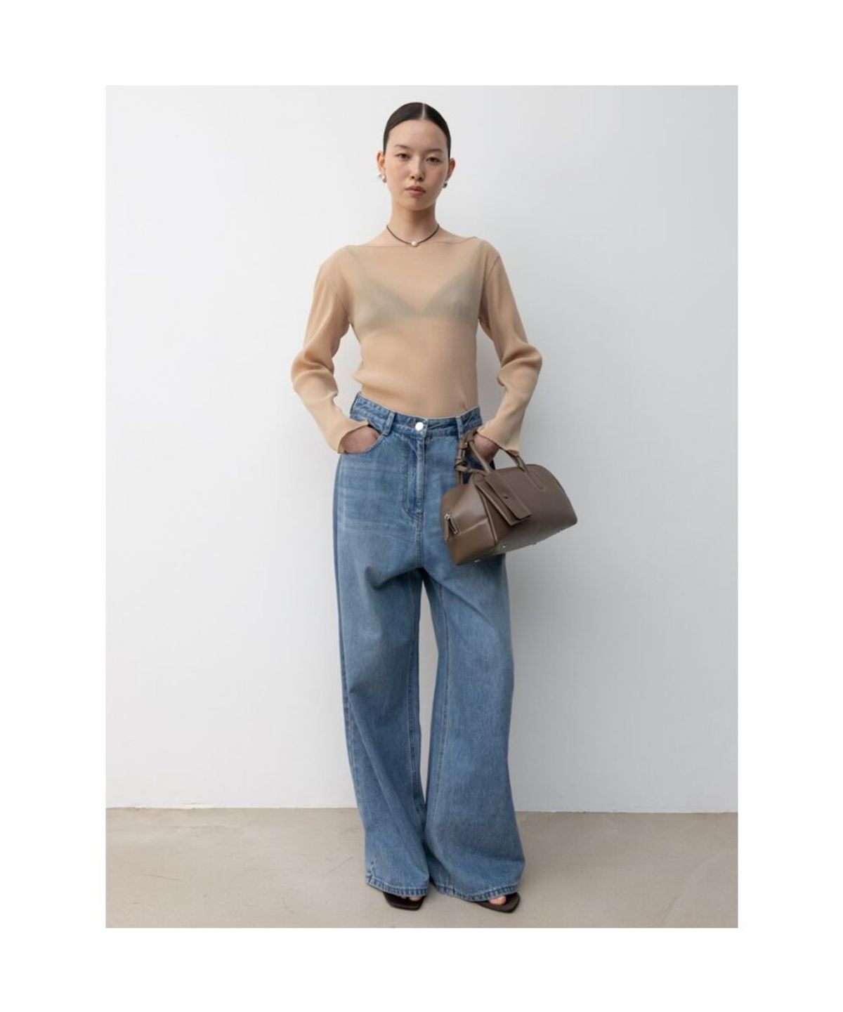 디애퍼처(THE APERTURE) Teana Pleated Top  Beige (TA6241A02A)