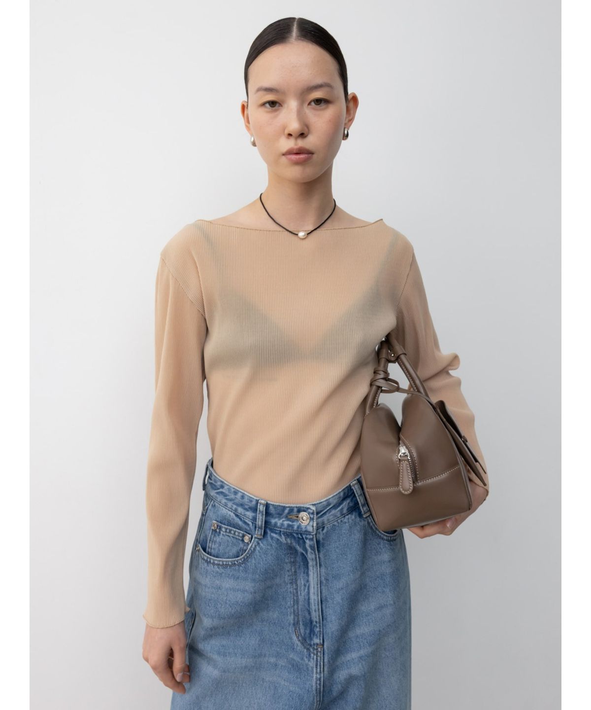 디애퍼처(THE APERTURE) Teana Pleated Top  Beige (TA6241A02A)