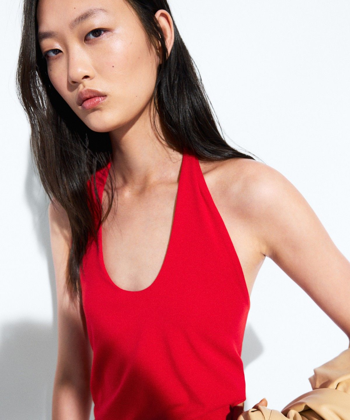 마시모두띠(MASSIMO DUTTI) 코튼 모달 블렌드 홀터넥 탑