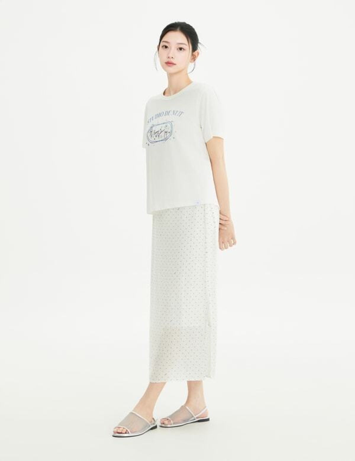 로엠(ROEM) 프린팅 티셔츠 RMHWG37R15