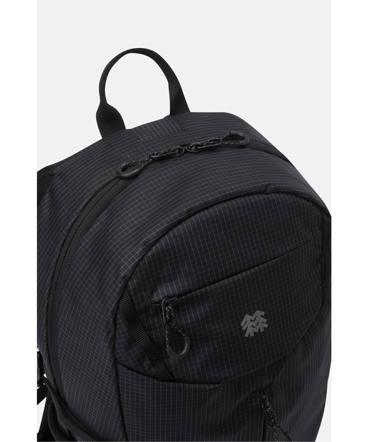 코오롱스포츠(KOLON SPORT) 티어드롭형 AXIOM 백팩 10L QEBXX26211BLK