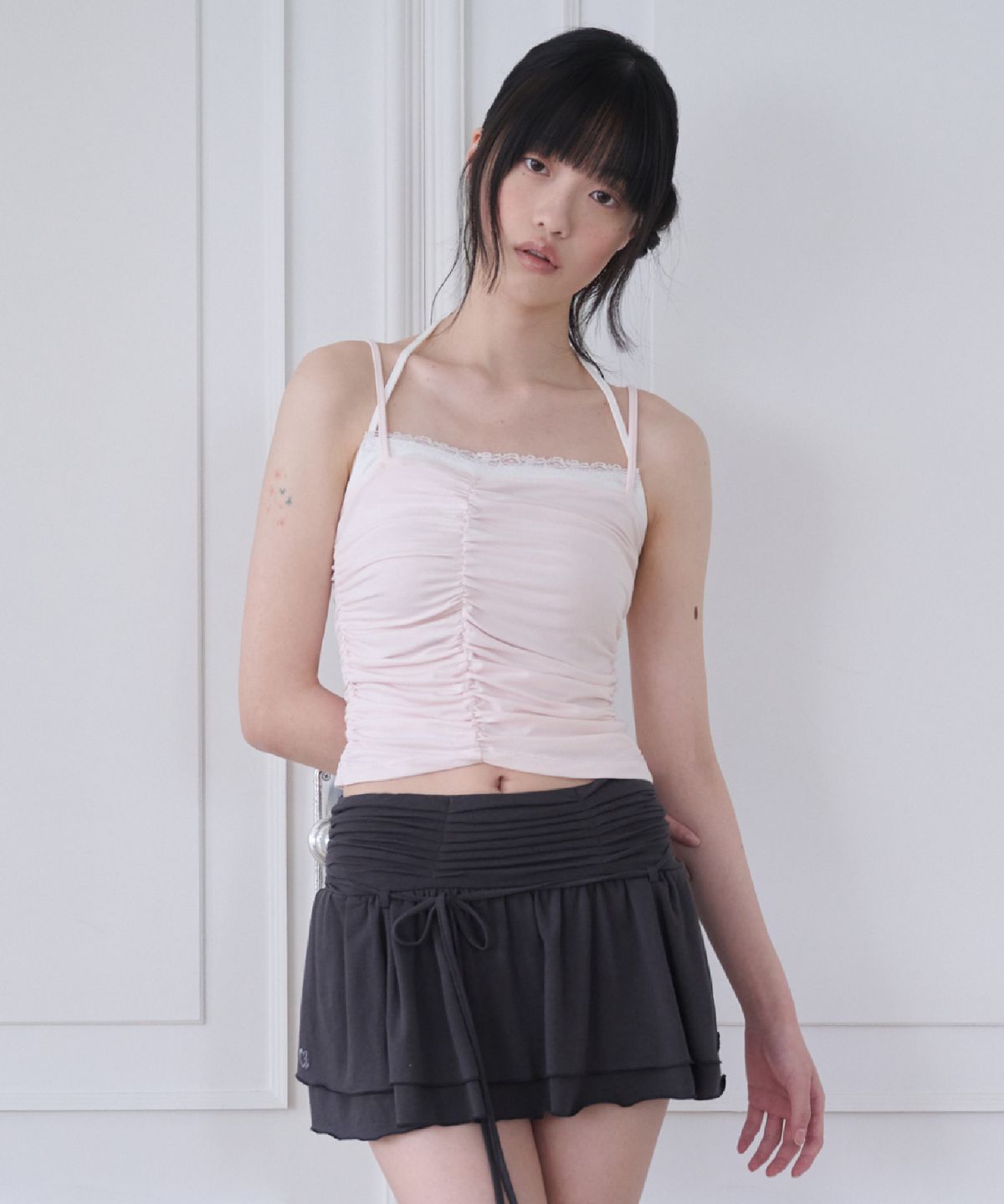 서울리(SEOULI) LAYERED LACE SHIRRING TOP [BABY PINK]
