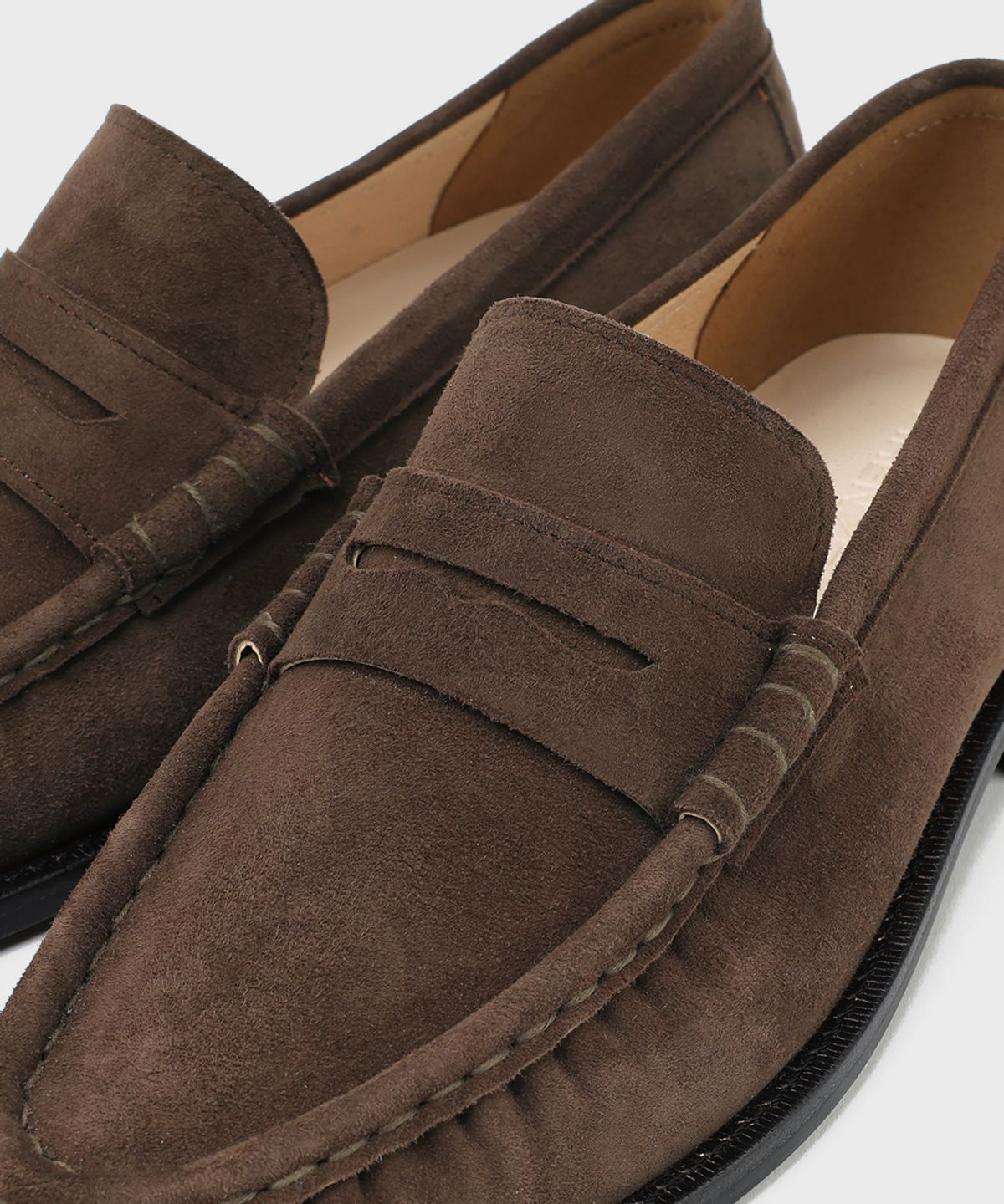 피렌체 아뜨리에(FIRENZE ATELIER) [홍창] 셔링디테일 스탠다드 페니로퍼 4080 [DARK BROWN SUEDE]