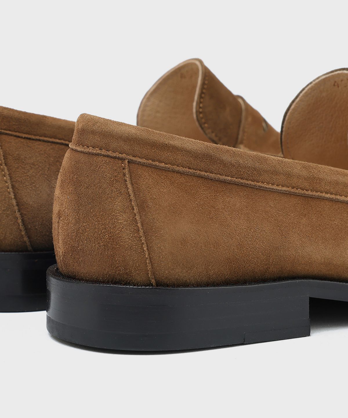 피렌체 아뜨리에(FIRENZE ATELIER) [홍창] 셔링디테일 스탠다드 페니로퍼 4080 [MID BROWN SUEDE]