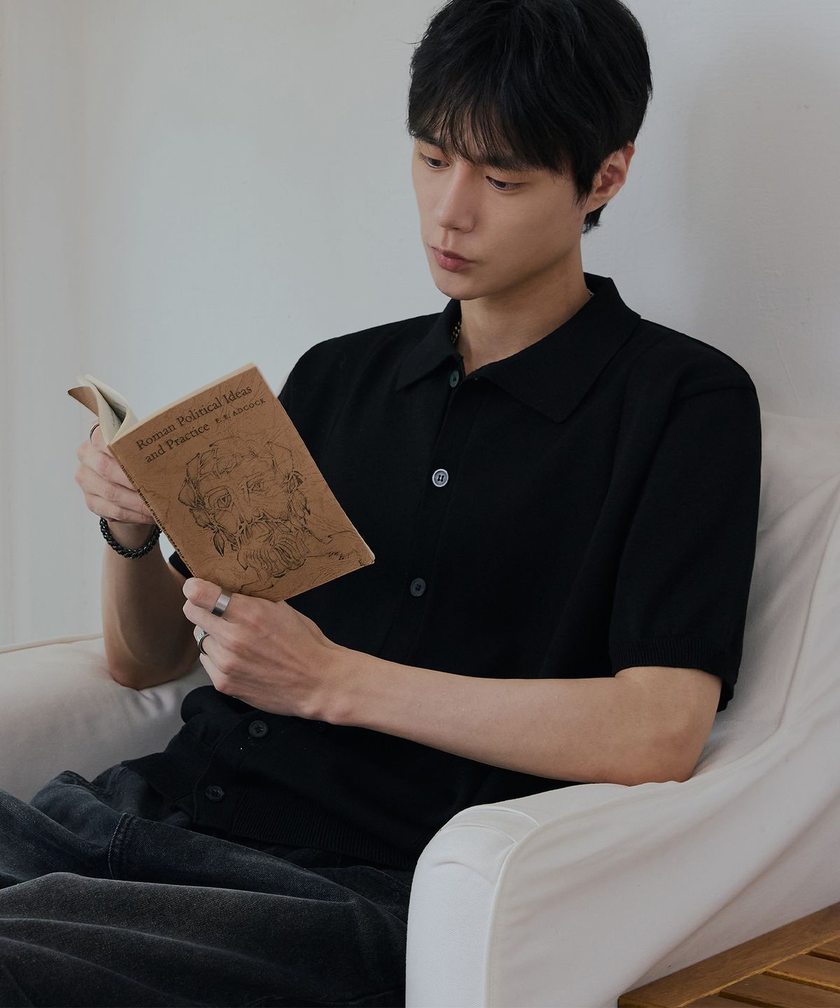 노드유(NODU) 쿨 썸머 워셔블 카라 크롭 하프 가디건 [블랙]