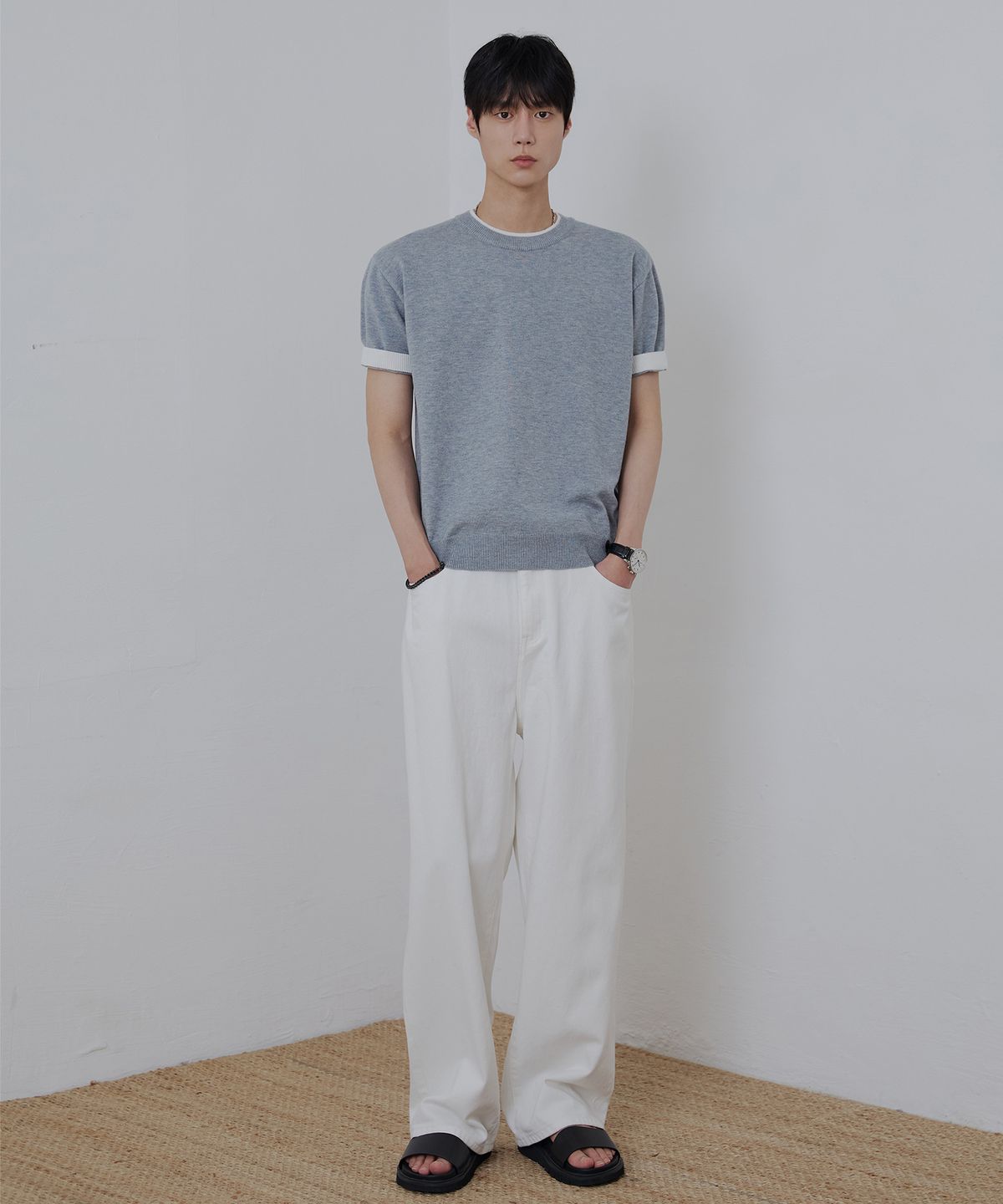 노드유(NODU) 레이어드 배색 라운드 크롭 하프 니트 [그레이]