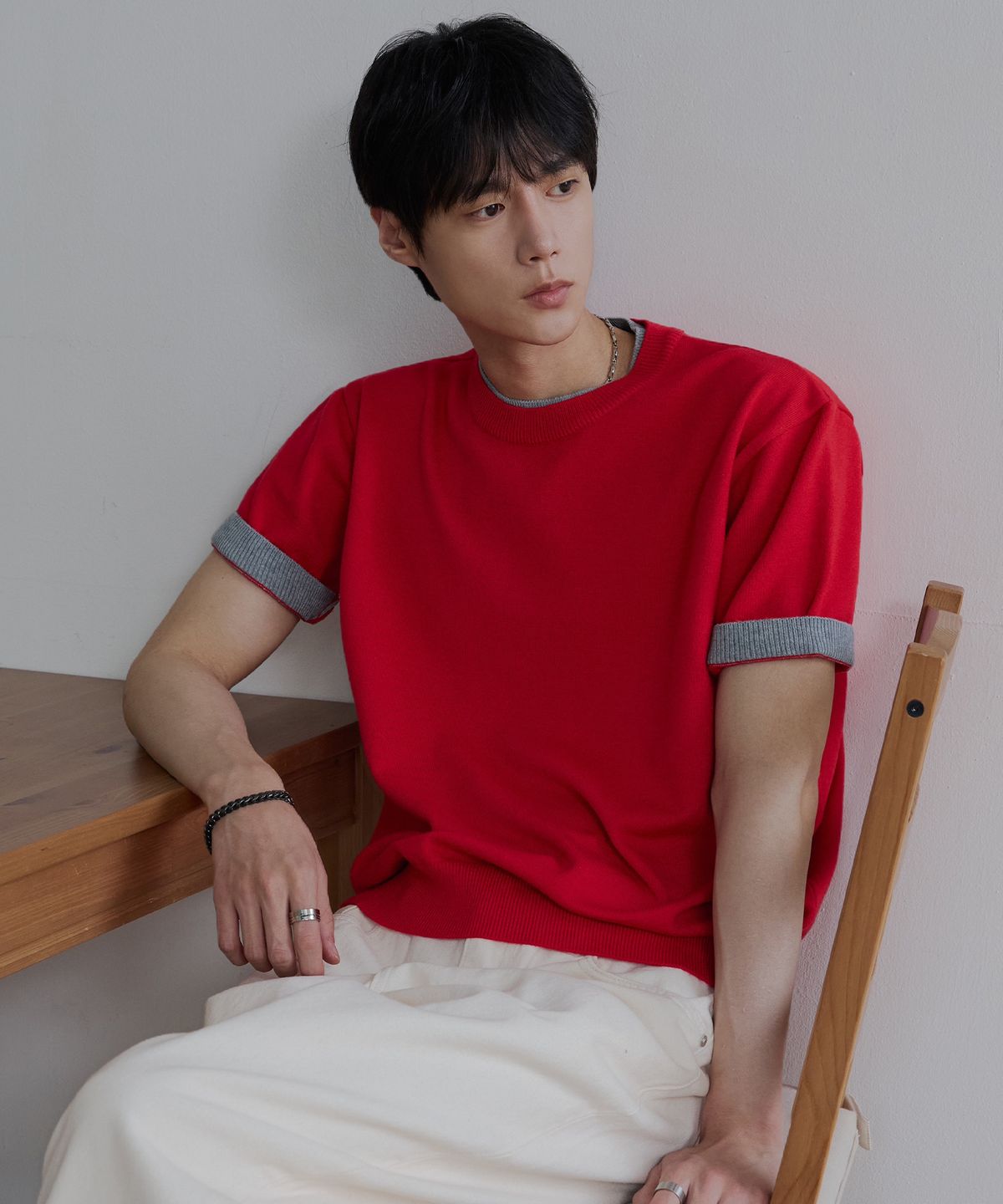 노드유(NODU) 레이어드 배색 라운드 크롭 하프 니트 [레드]