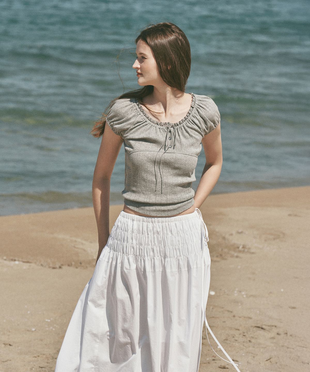 오스트카카(OSTKAKA) 스모킹 맥시 스커트 화이트
