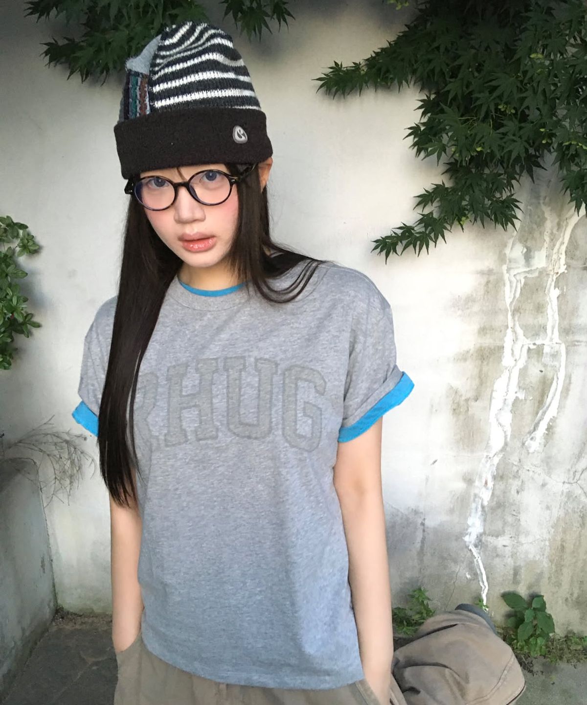 유니버스 가먼트(UNIVERSE GARMENT) 뉴트로 프렙 RHUG 티셔츠_MELANGE GREY