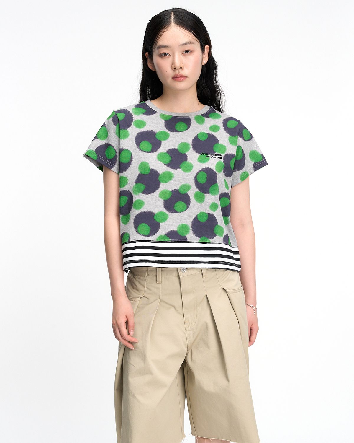 더뮤지엄비지터(THEMUSEUMVISITOR) W PAINTED MULTI DOT T-SHIRT (GREEN)