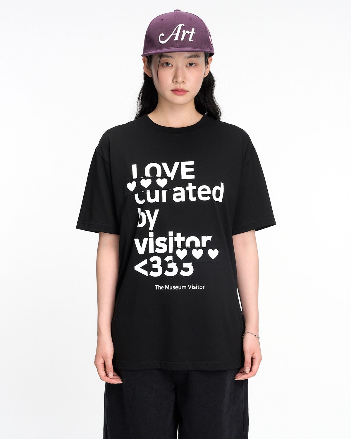 더뮤지엄비지터(THEMUSEUMVISITOR) HEART PATCH LOVE CURATED OVERFIT T-SHIRT (BLACK)