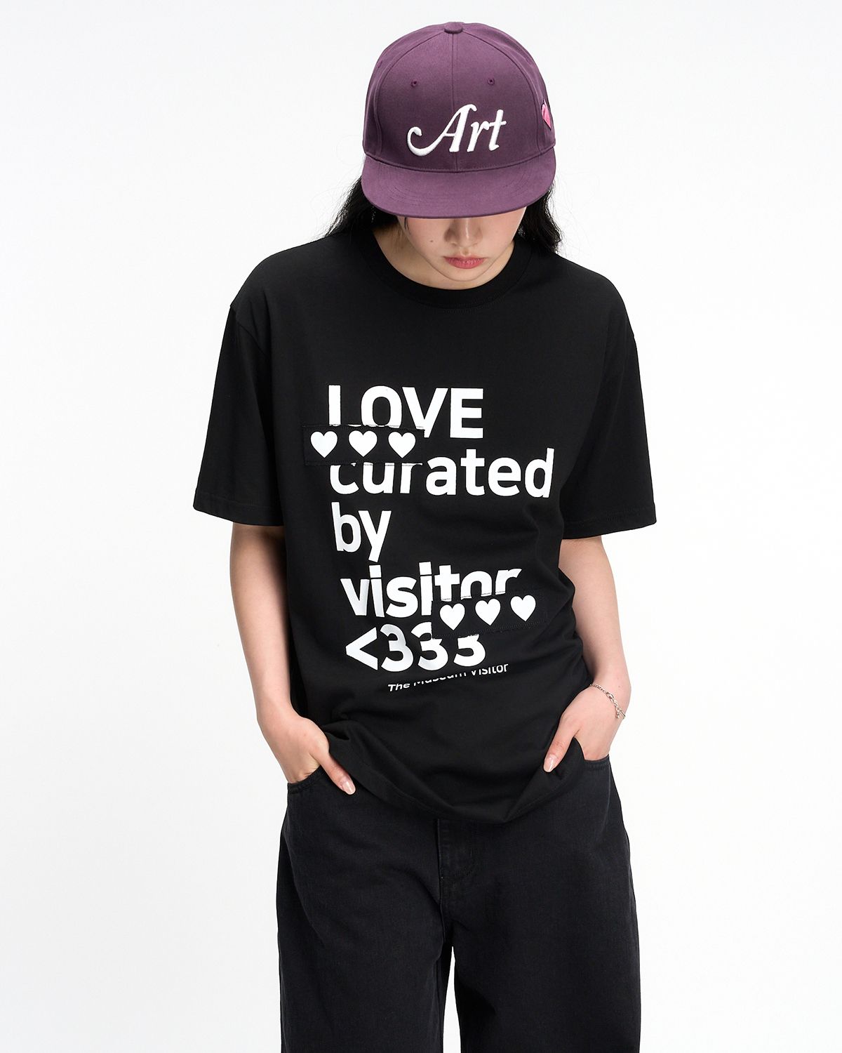 더뮤지엄비지터(THEMUSEUMVISITOR) HEART PATCH LOVE CURATED OVERFIT T-SHIRT (BLACK)