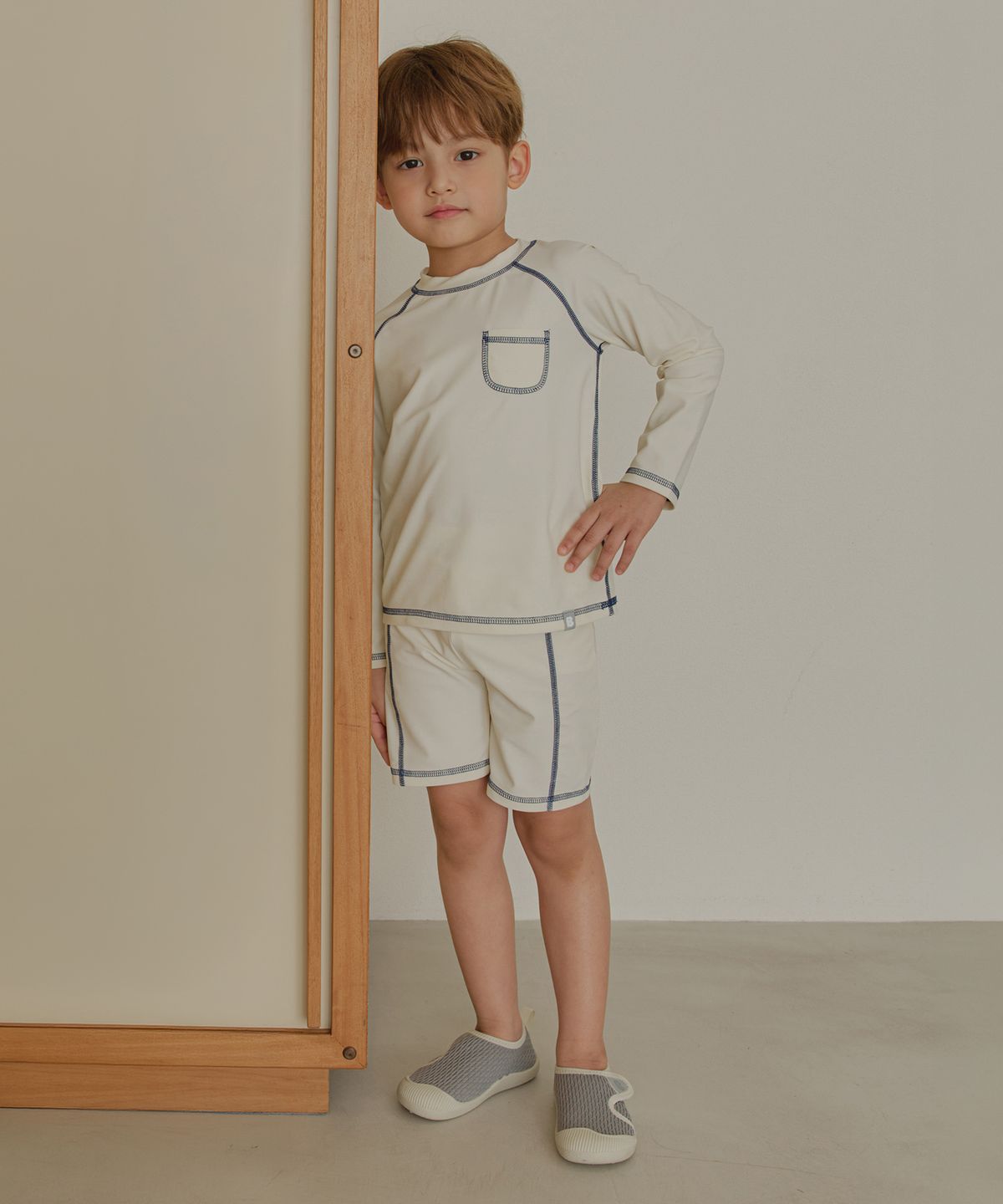 베이-비(BAY-B) 아동 라인포인트 블루 래쉬가드 상하의+수영모 세트