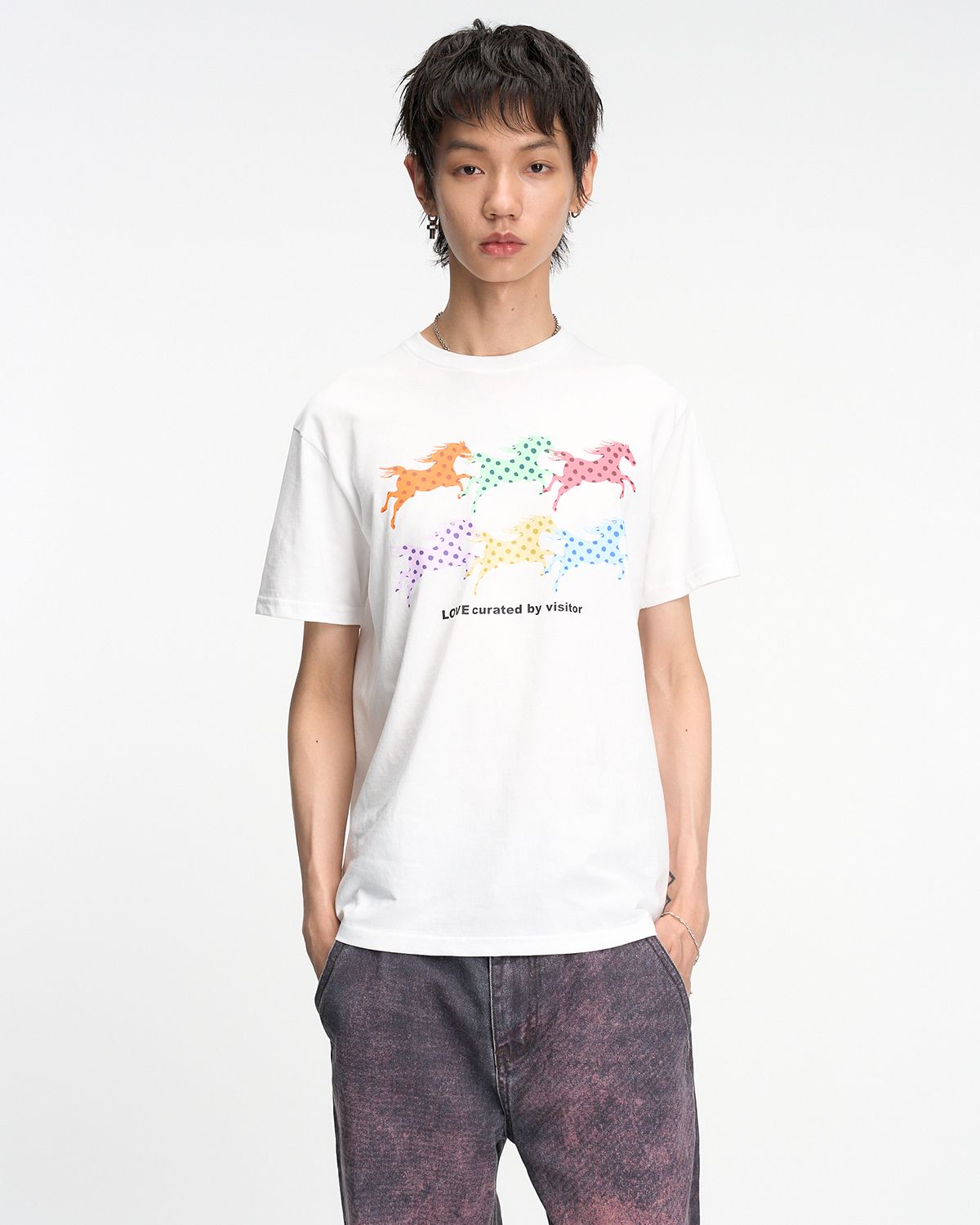 더뮤지엄비지터(THEMUSEUMVISITOR) DOT HORSE GRAPHIC T-SHIRT (WHITE)