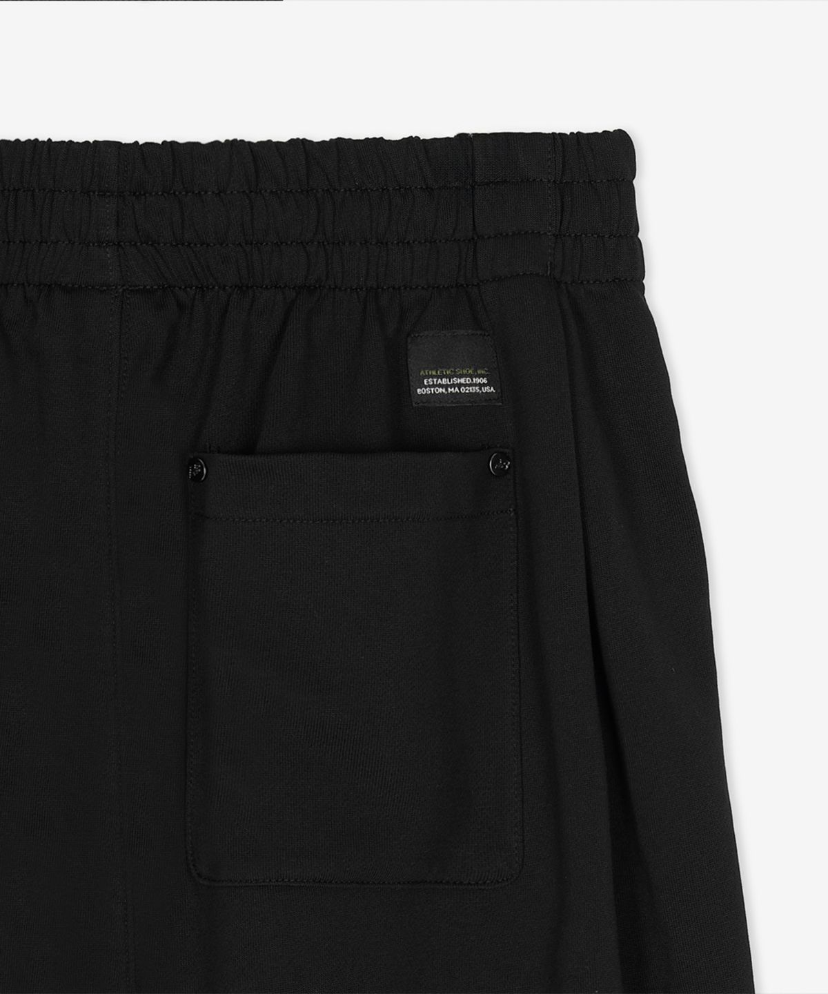 뉴발란스(NEW BALANCE) NBNVG31543 / UNI 에센셜 8부 쇼츠 (BLACK)