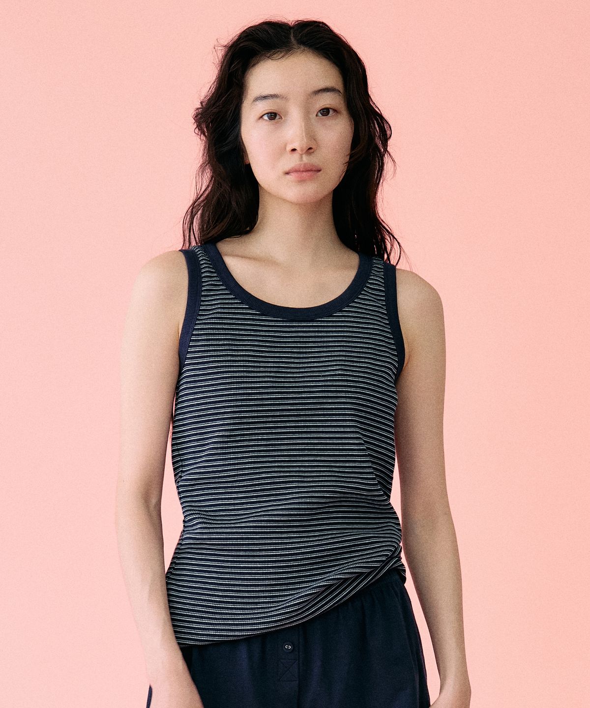 망고매니플리즈(MANGO MANY PLEASE) [ROUTINE] UNIT SLEEVELESS_NAVY STRIPE