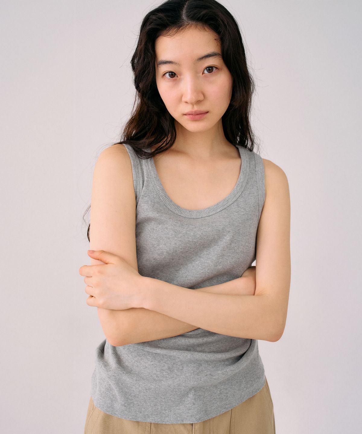 망고매니플리즈(MANGO MANY PLEASE) [ROUTINE] UNIT SLEEVELESS_MELANGE GREY