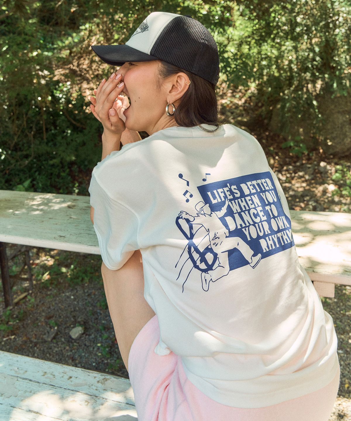 이우트(EEUT) DANCING NOTE T-SHIRT / WHITE