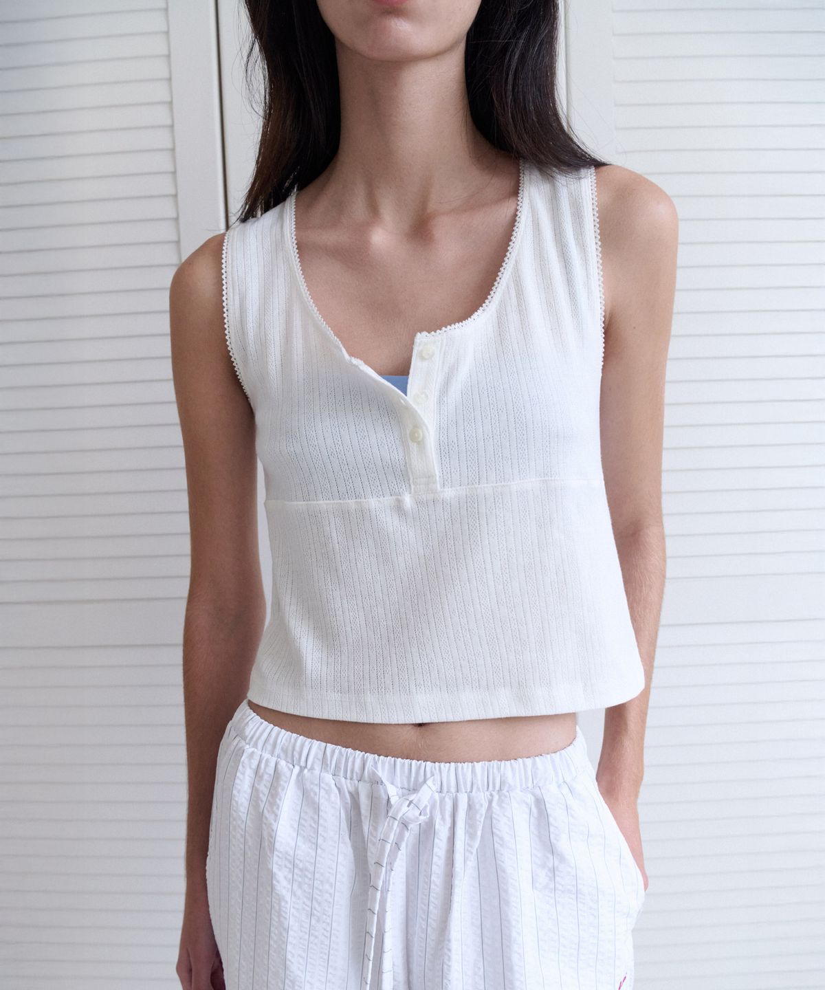 앤니즈(ANDNEEDS) Lazy punching sleeveless (white)