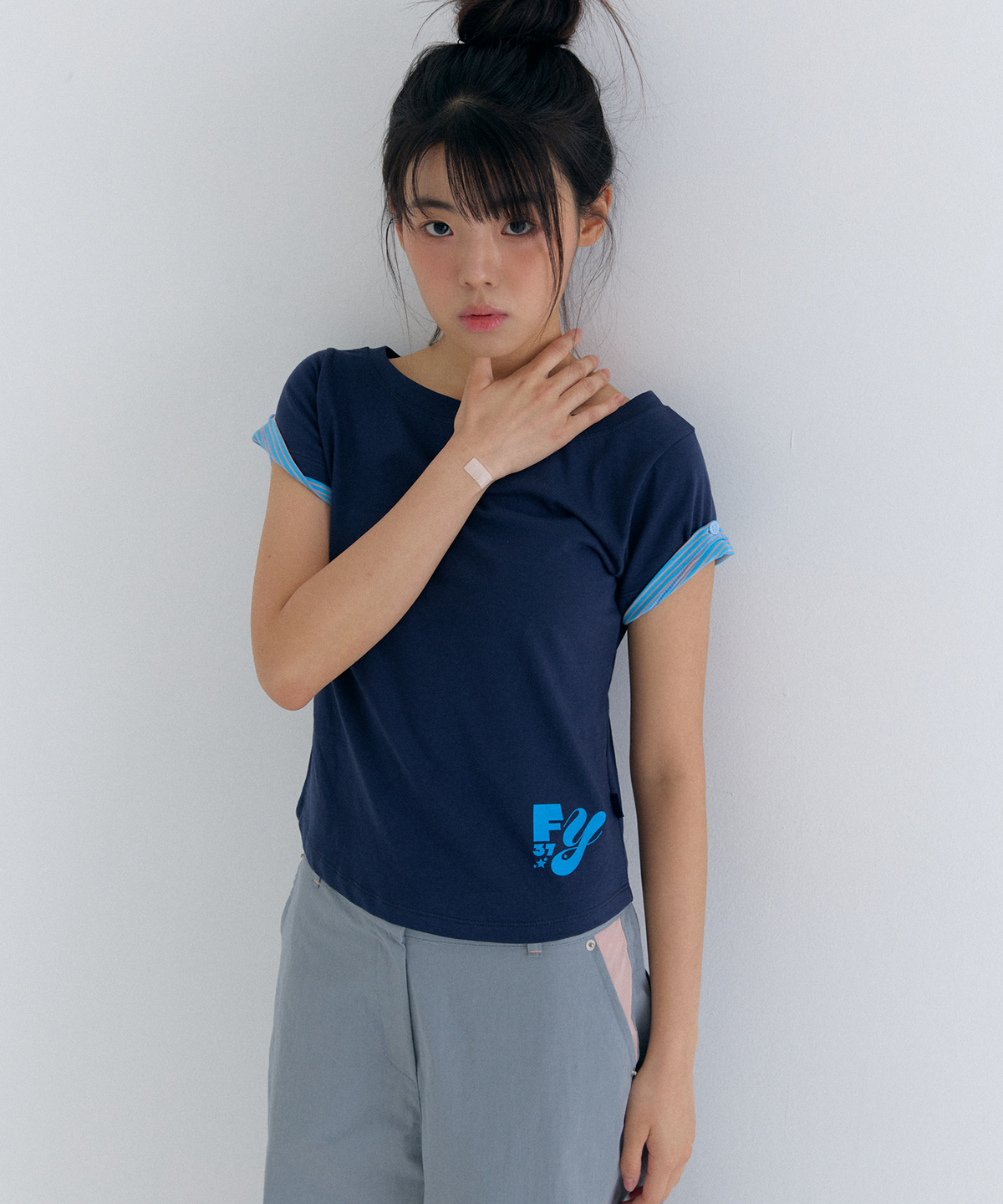 플러티(FLIRTY) stripe peek boatneck t-shirt in navy