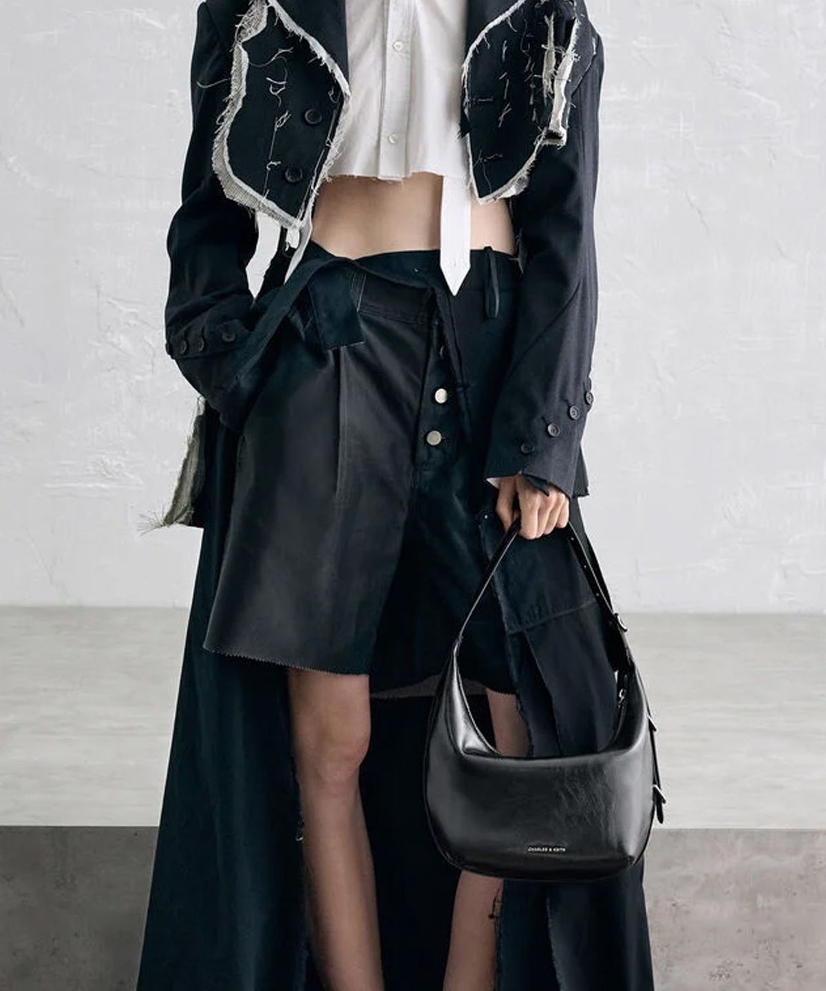 찰스앤키스(CHARLES & KEITH) 브리나 커브드 호보백 3colors CK2-40782526