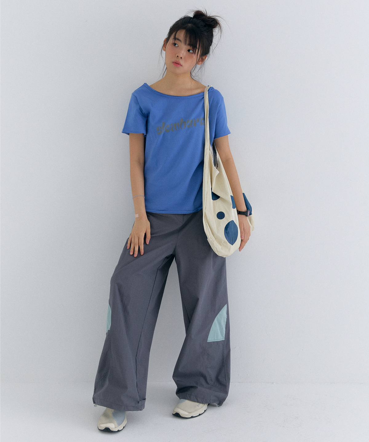 플러티(FLIRTY) easy off shoulder t-shirt in blue