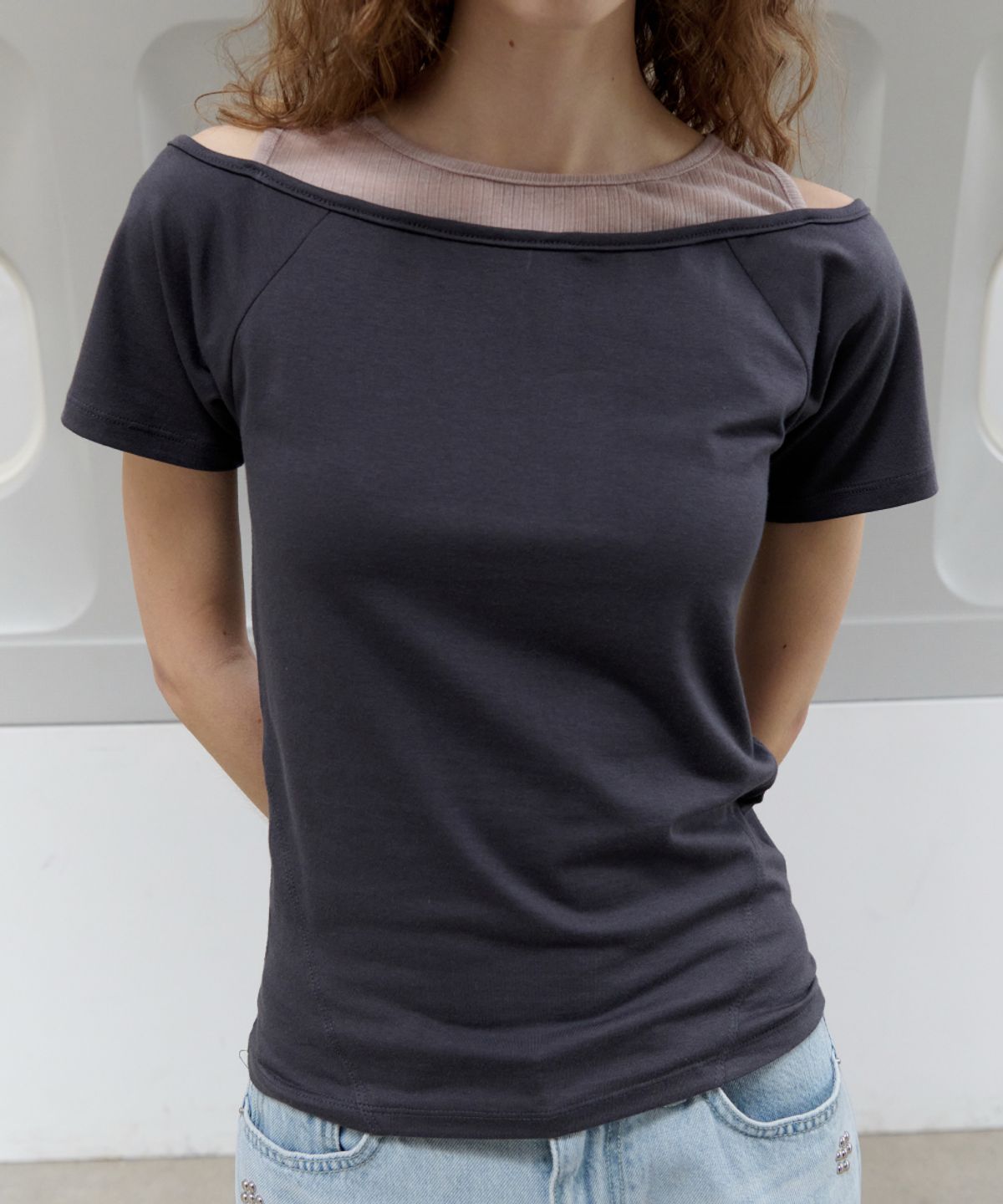 토아베(TOAVE) Double Layered Boat Neck T-Shirt (Charcoal)