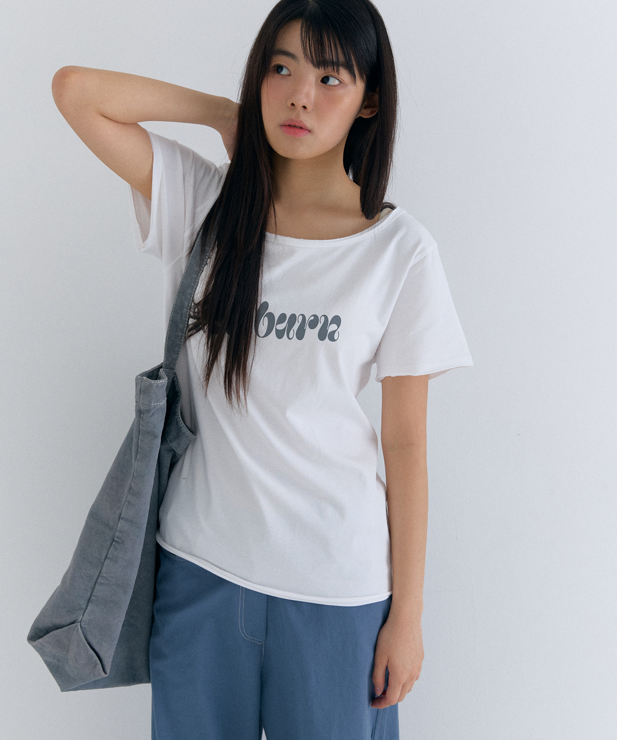 플러티(FLIRTY) easy off shoulder t-shirt in white