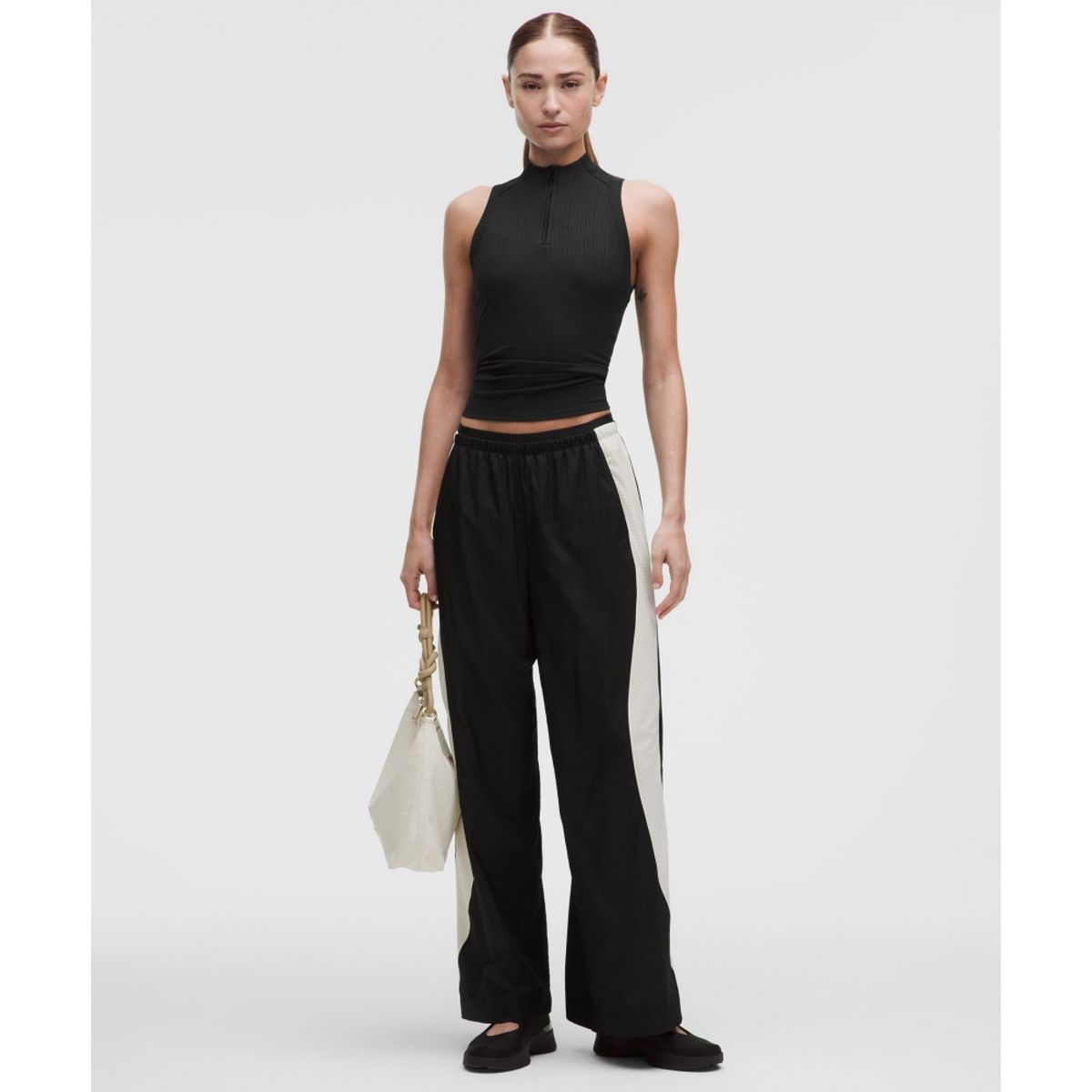 룰루레몬(LULULEMON) 홀드 타이트 마이크로 립 하프집 탱크탑  BLK