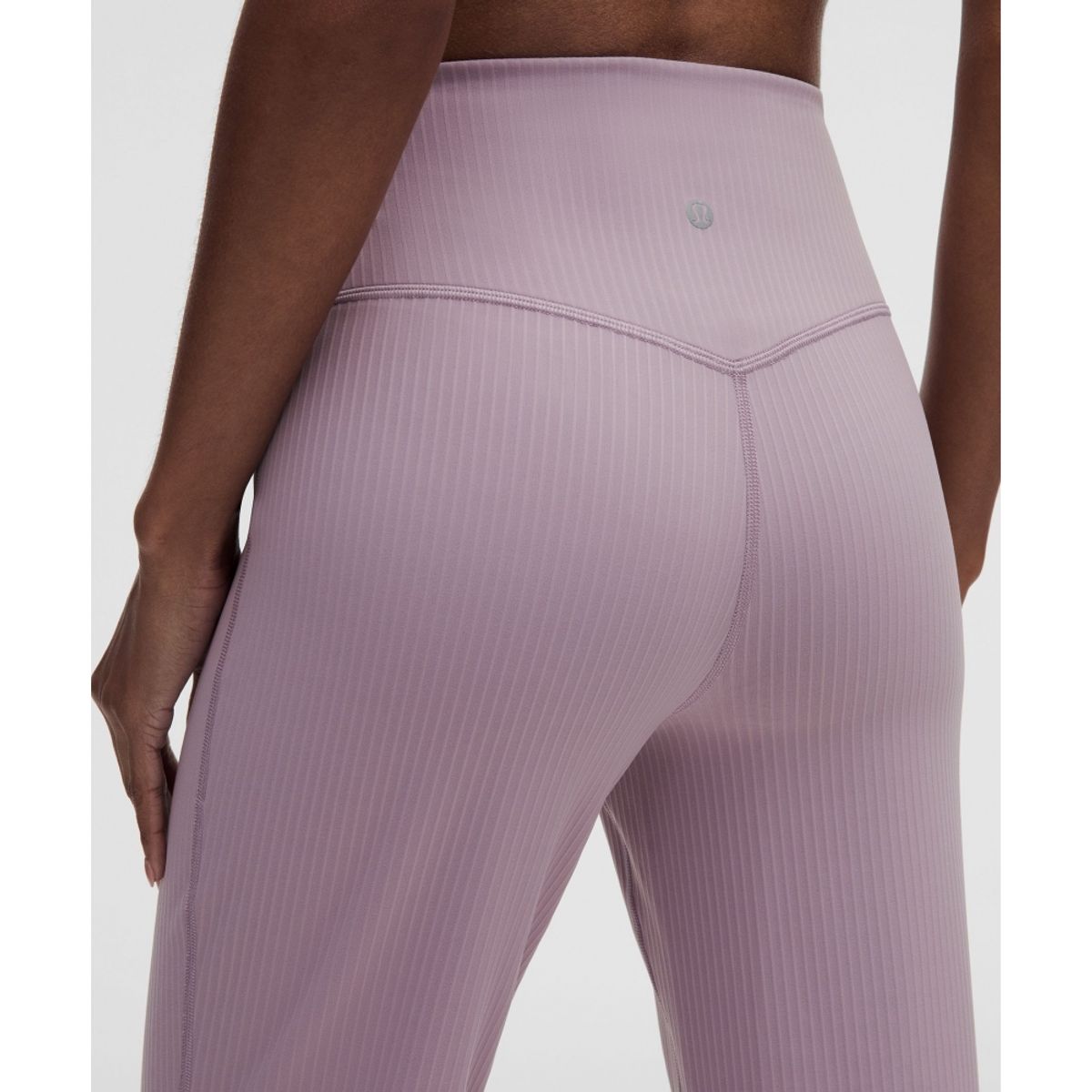 룰루레몬(LULULEMON) Align™ 하이라이즈 레터스 헴 플레어드 팬츠  LOTU