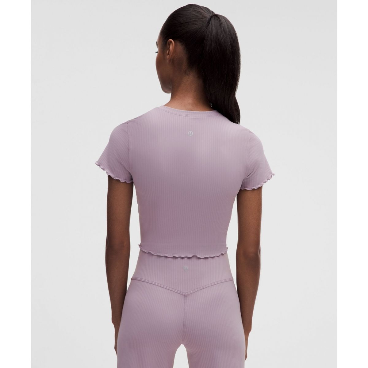 룰루레몬(LULULEMON) Align™ 레터스 헴 베이비 티  LOTU