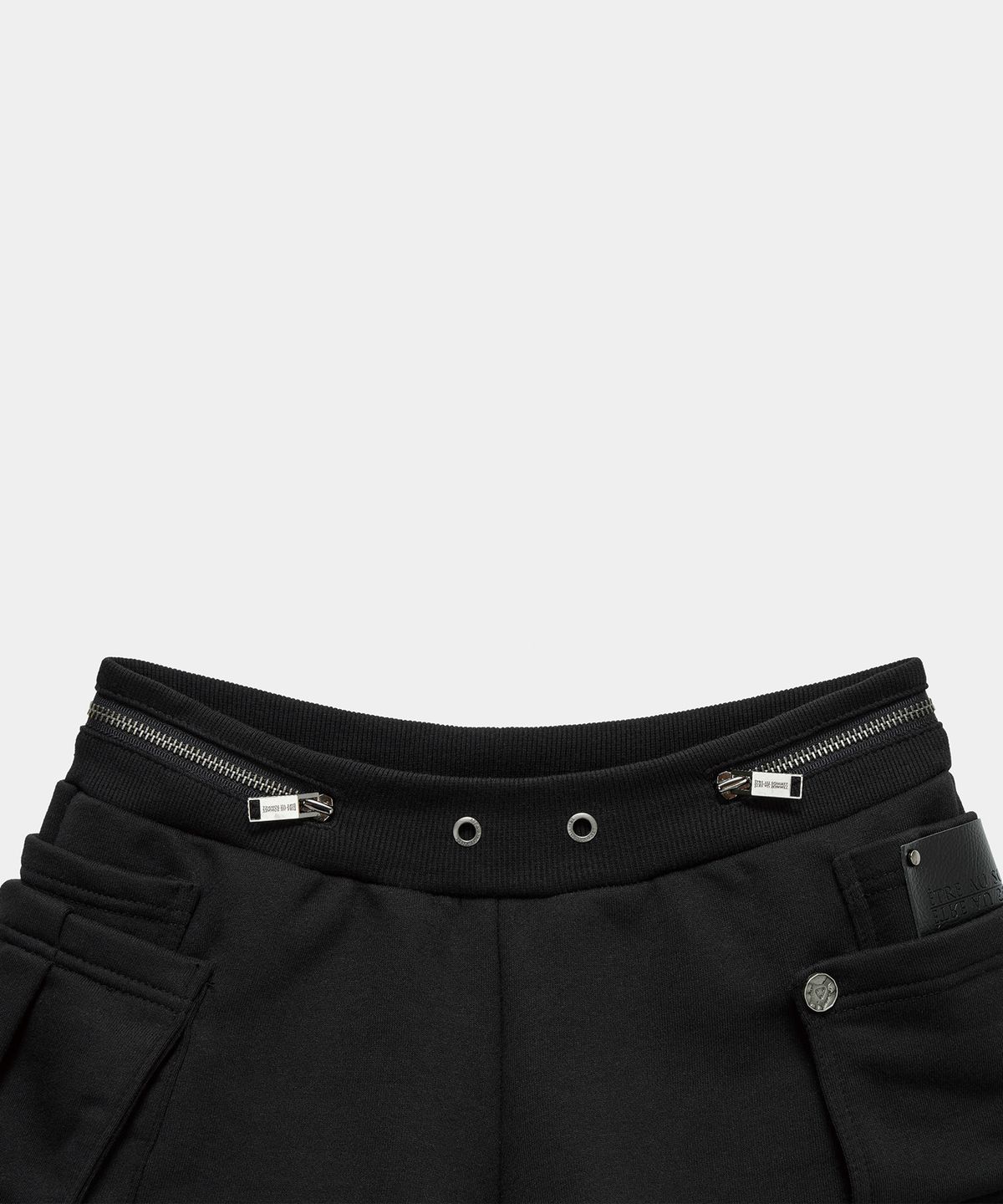 에트오소메(ETRE AU SOMMET) Two Zipper short pants (Black)