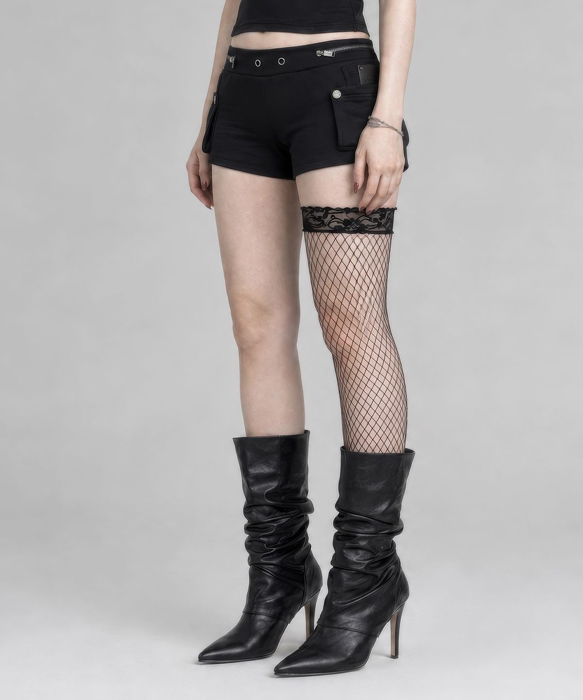 에트오소메(ETRE AU SOMMET) Two Zipper short pants (Black)