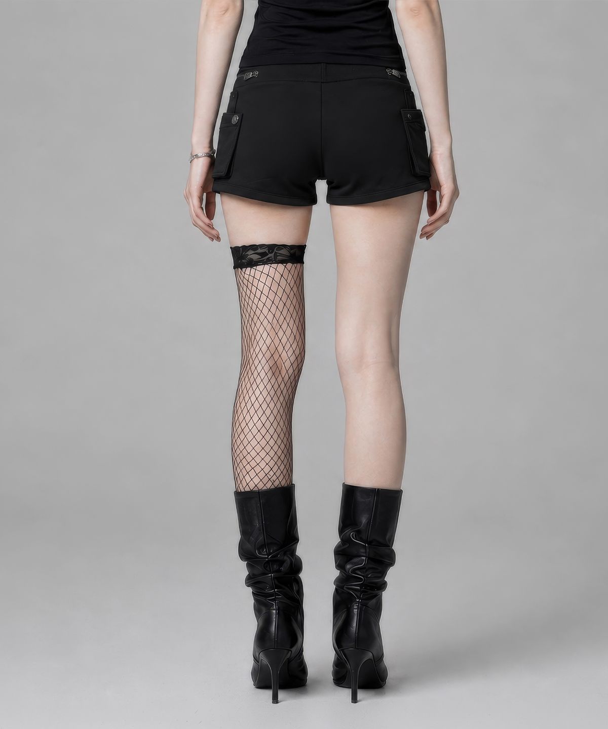 에트오소메(ETRE AU SOMMET) Two Zipper short pants (Black)