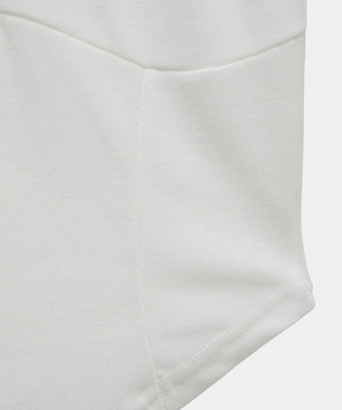 에트오소메(ETRE AU SOMMET) Layered Buckle Line Top (White)