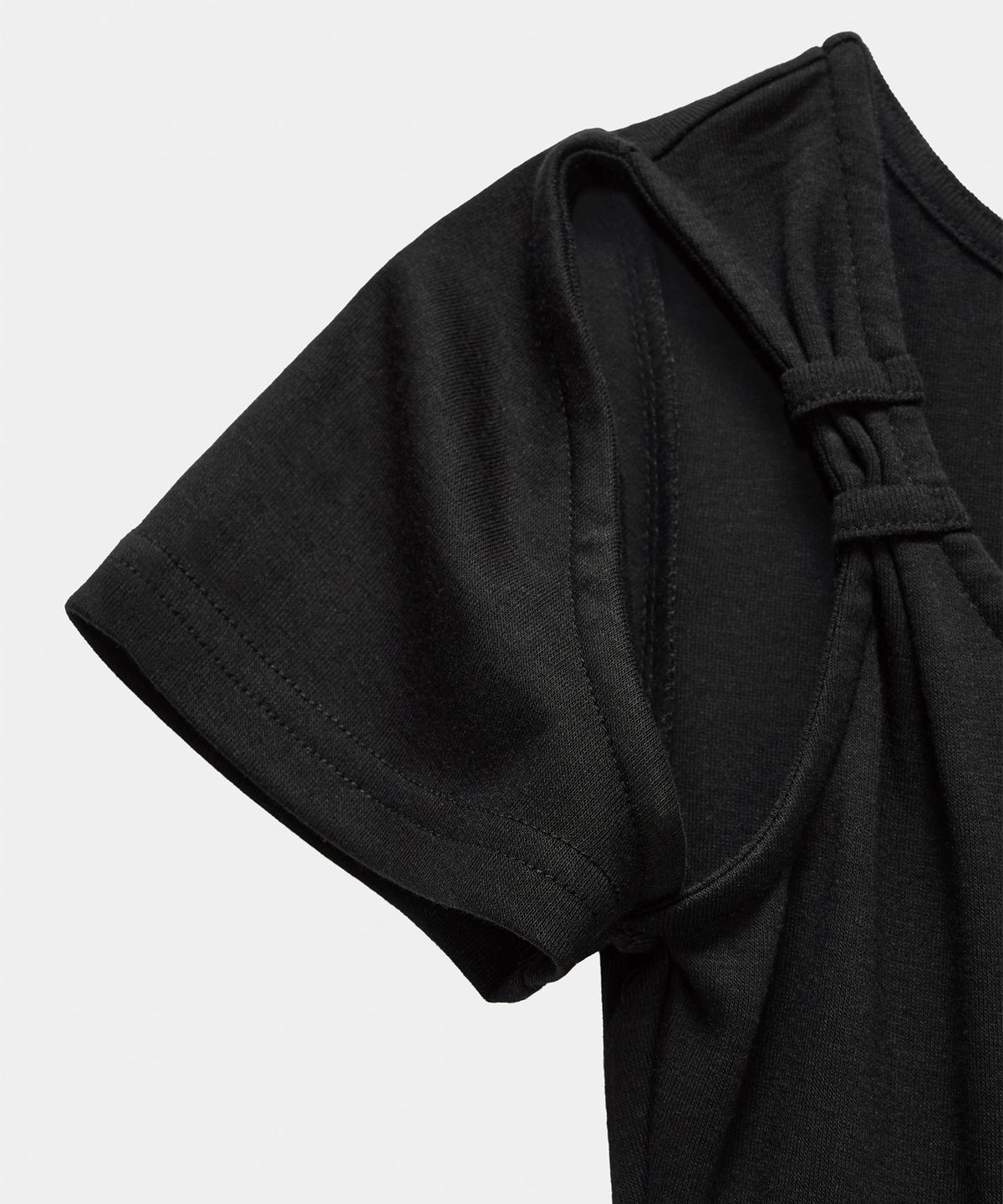에트오소메(ETRE AU SOMMET) Layered Buckle Line Top (Black)