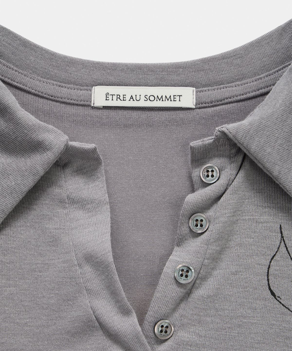 에트오소메(ETRE AU SOMMET) Rib Collar Roll up Shirring Top (Gray)