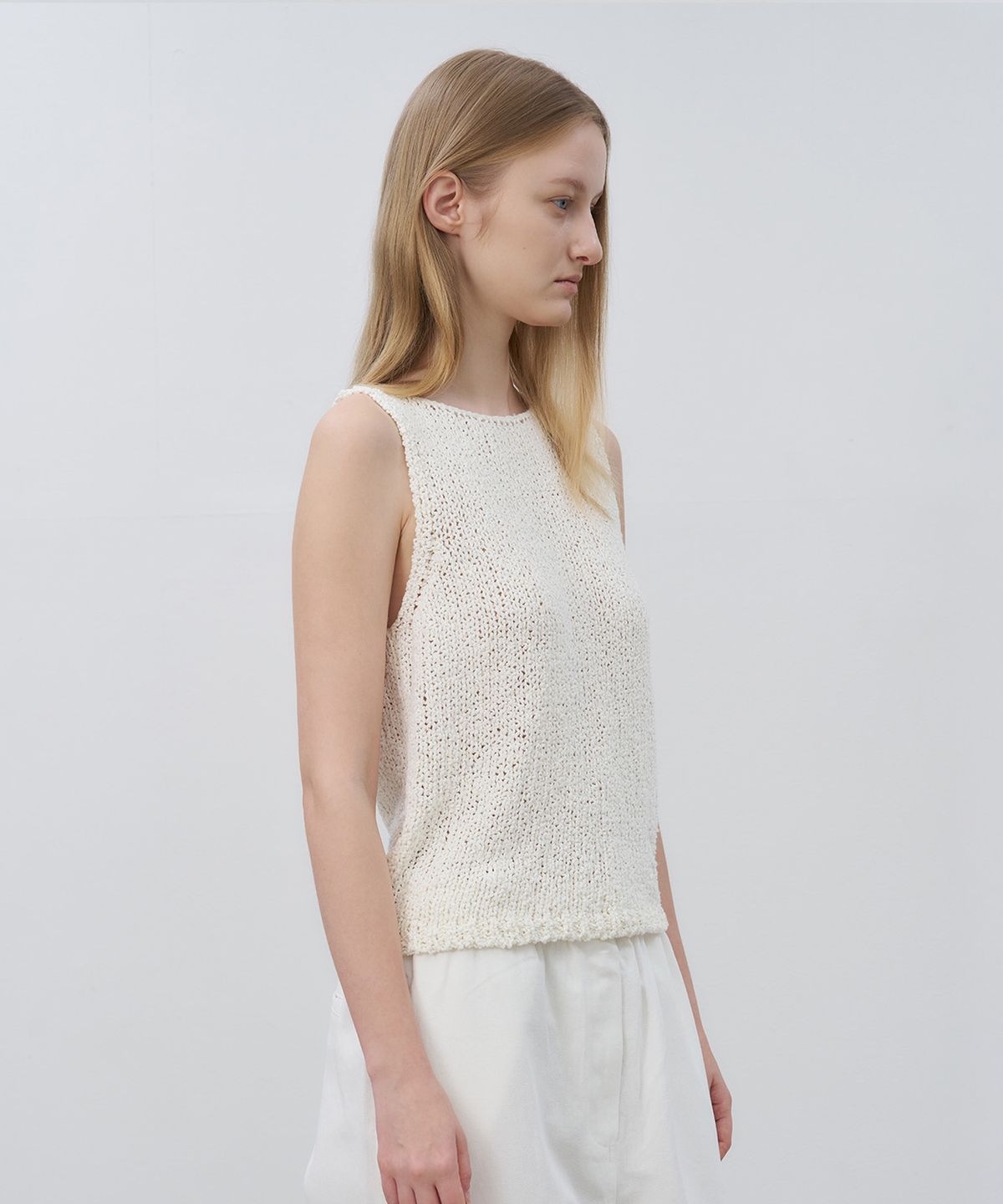 로트(LOTE) Crochet Sleeveless Knit_2 Color