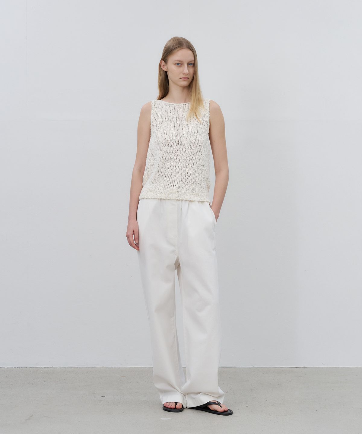 로트(LOTE) Crochet Sleeveless Knit_2 Color