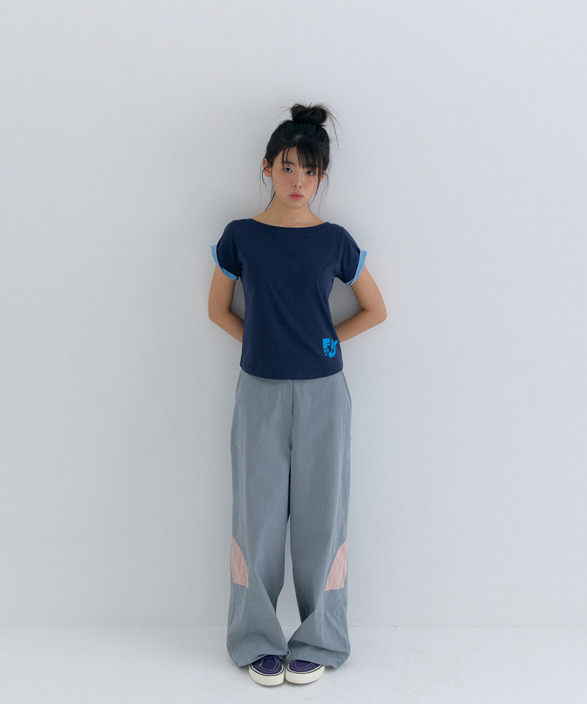 플러티(FLIRTY) curve line pants in babyblue