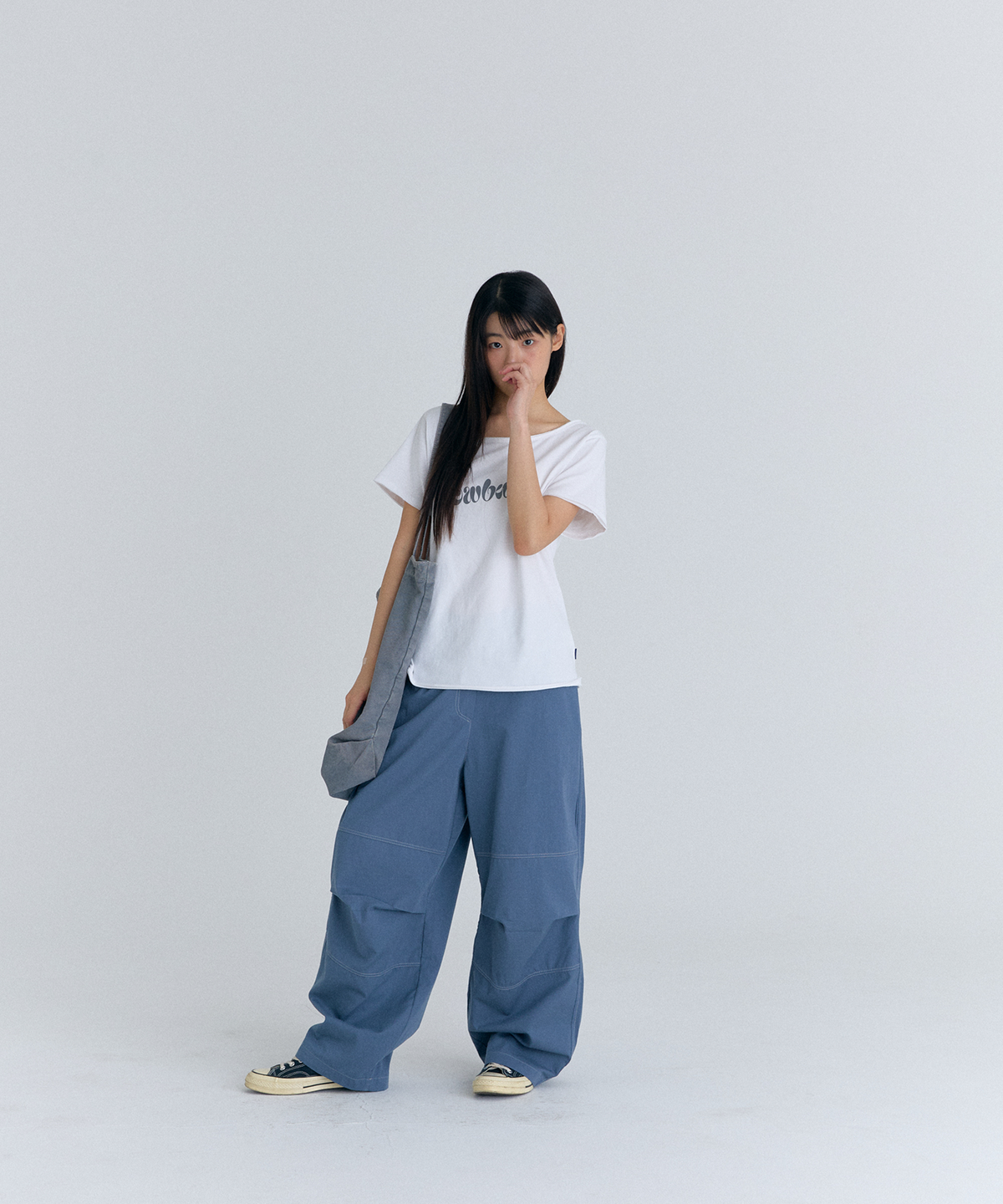 플러티(FLIRTY) belt loop pintuck pants in blue