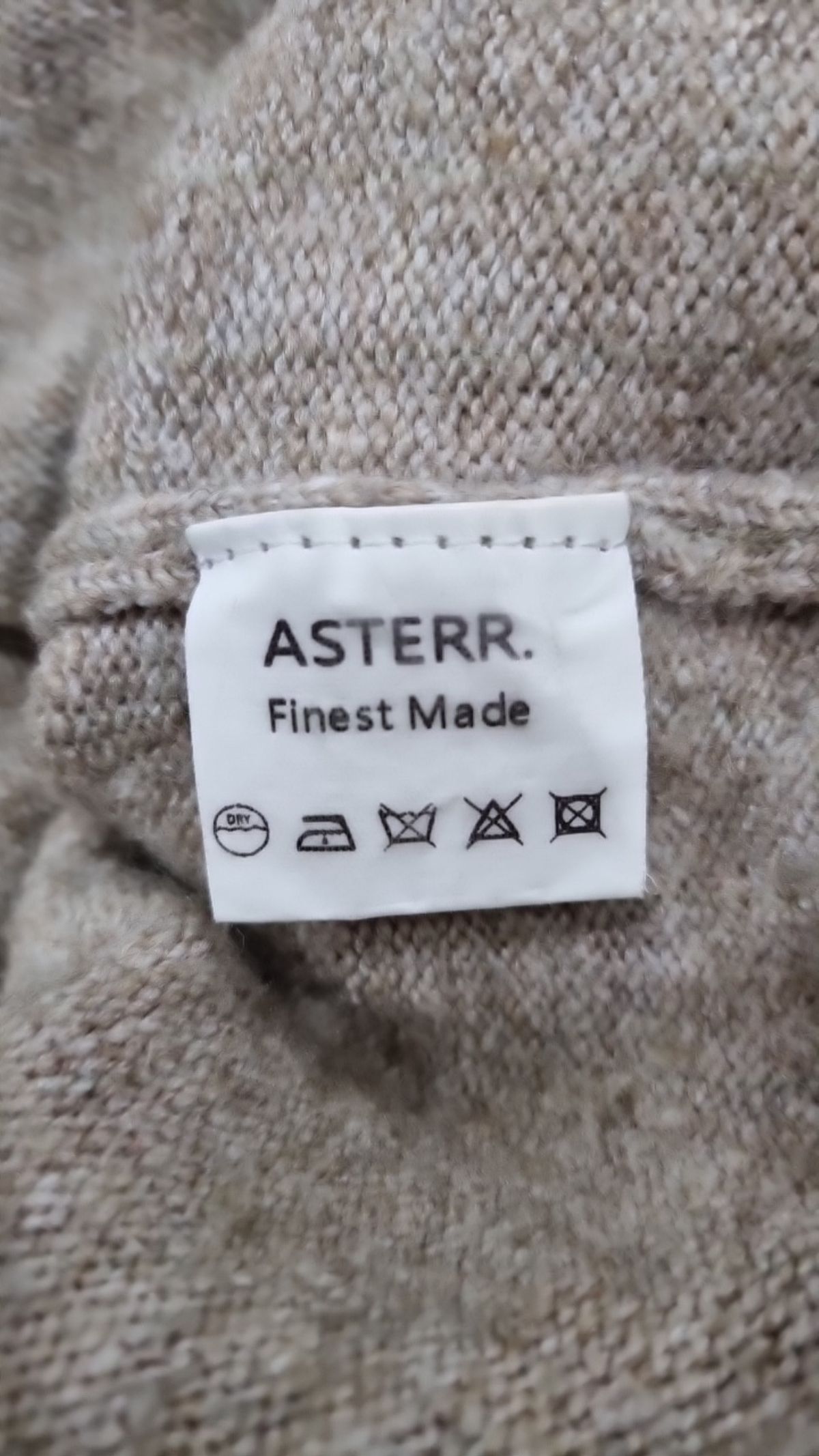 아스터(ASTERR.) 니트/스웨터