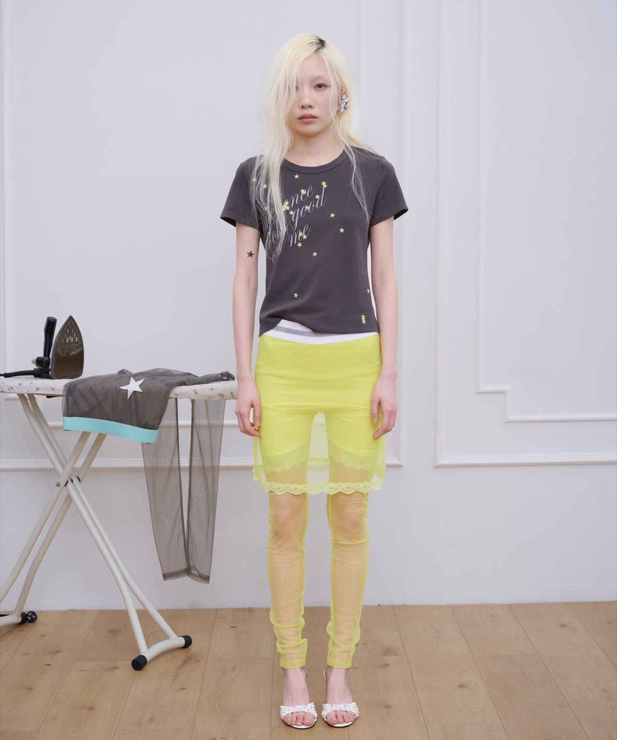 소르베룸(SORVETROOM) Star Sticker Tee