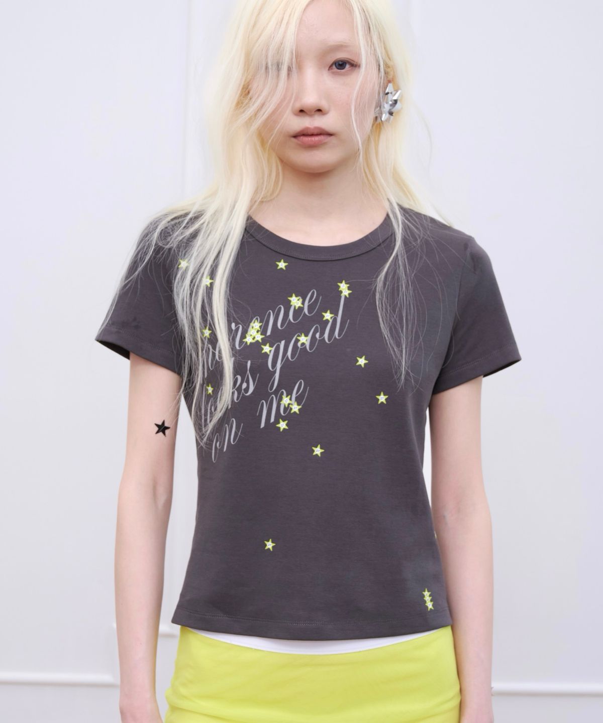 소르베룸(SORVETROOM) Star Sticker Tee