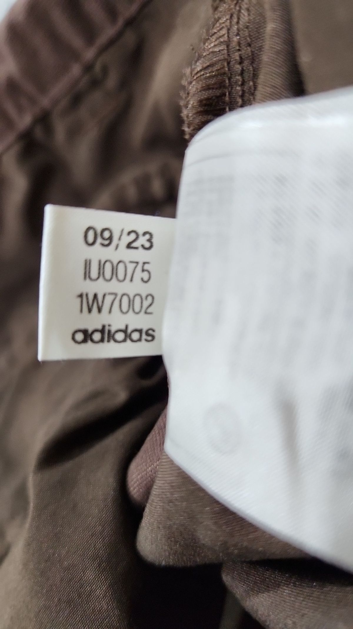 아디다스(ADIDAS) 3S 스케이트 치노 팬츠 IU0075 34