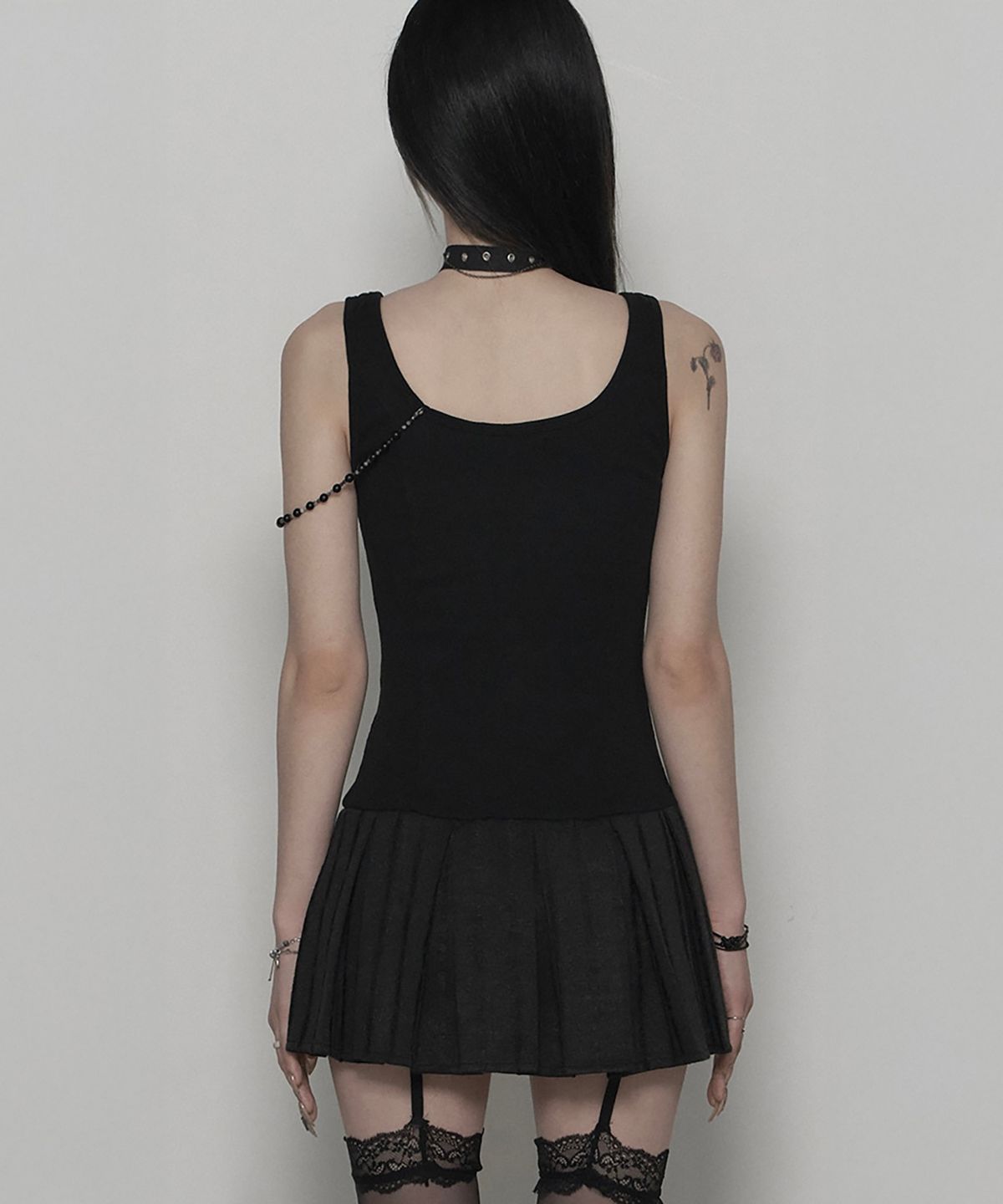 쇠아(SØAR) [리미티드 에디션] Destroy Pleats Beads Dress (BLACK)