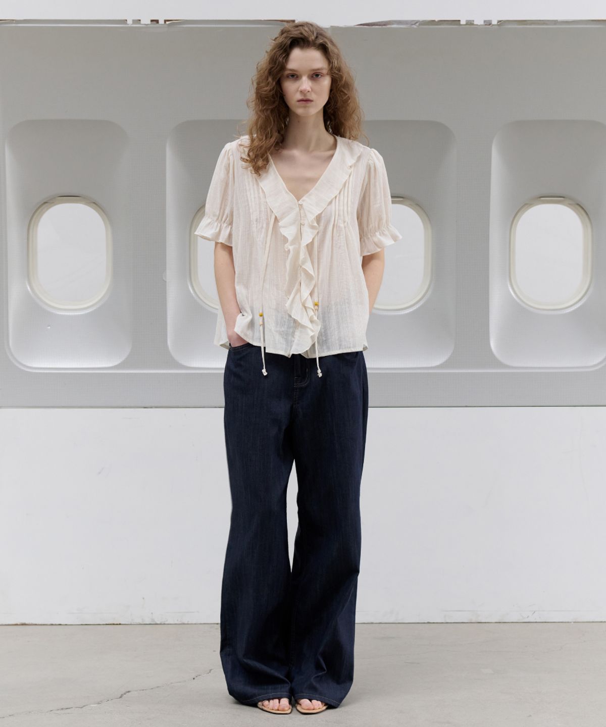 토아베(TOAVE) West Village Ruffle Pintuck Blouse (Cream)